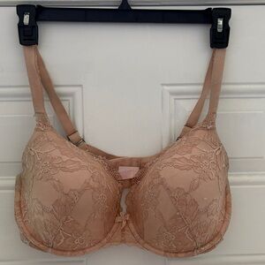 Victoria's Secret Blush Lace Underwire Bra